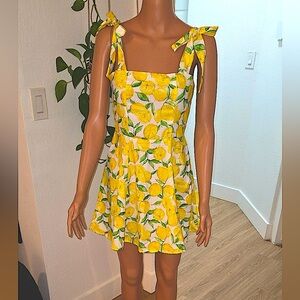 NWOT size small lemon print bow shoulder straps